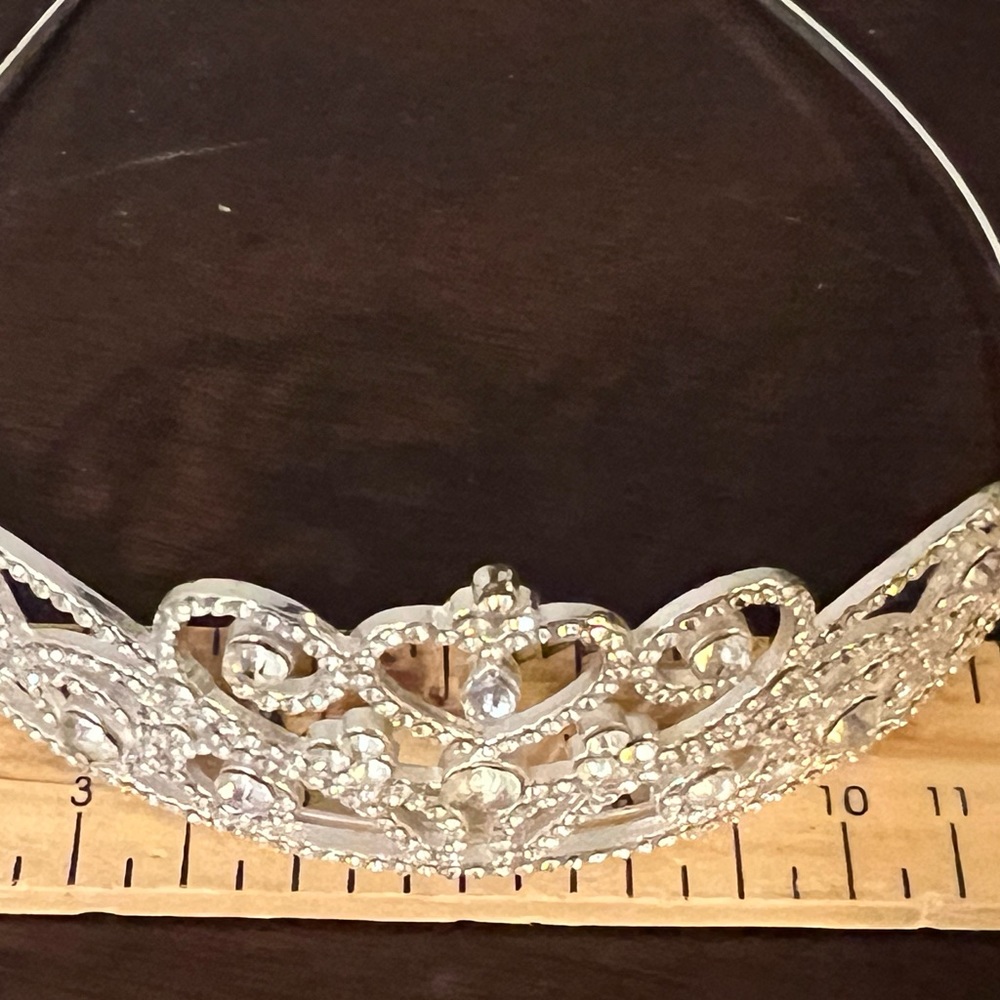 Tiara - Picture 4 of 4